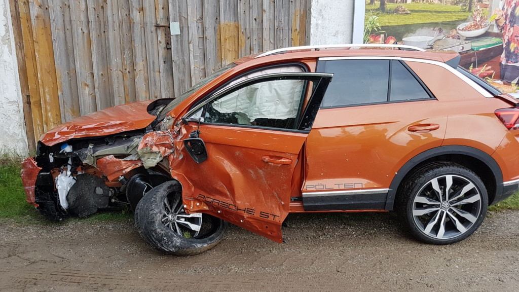 Frontalcrash auf Radlberger-Straße