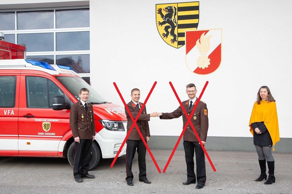 Kommando zurückgetreten - April, April