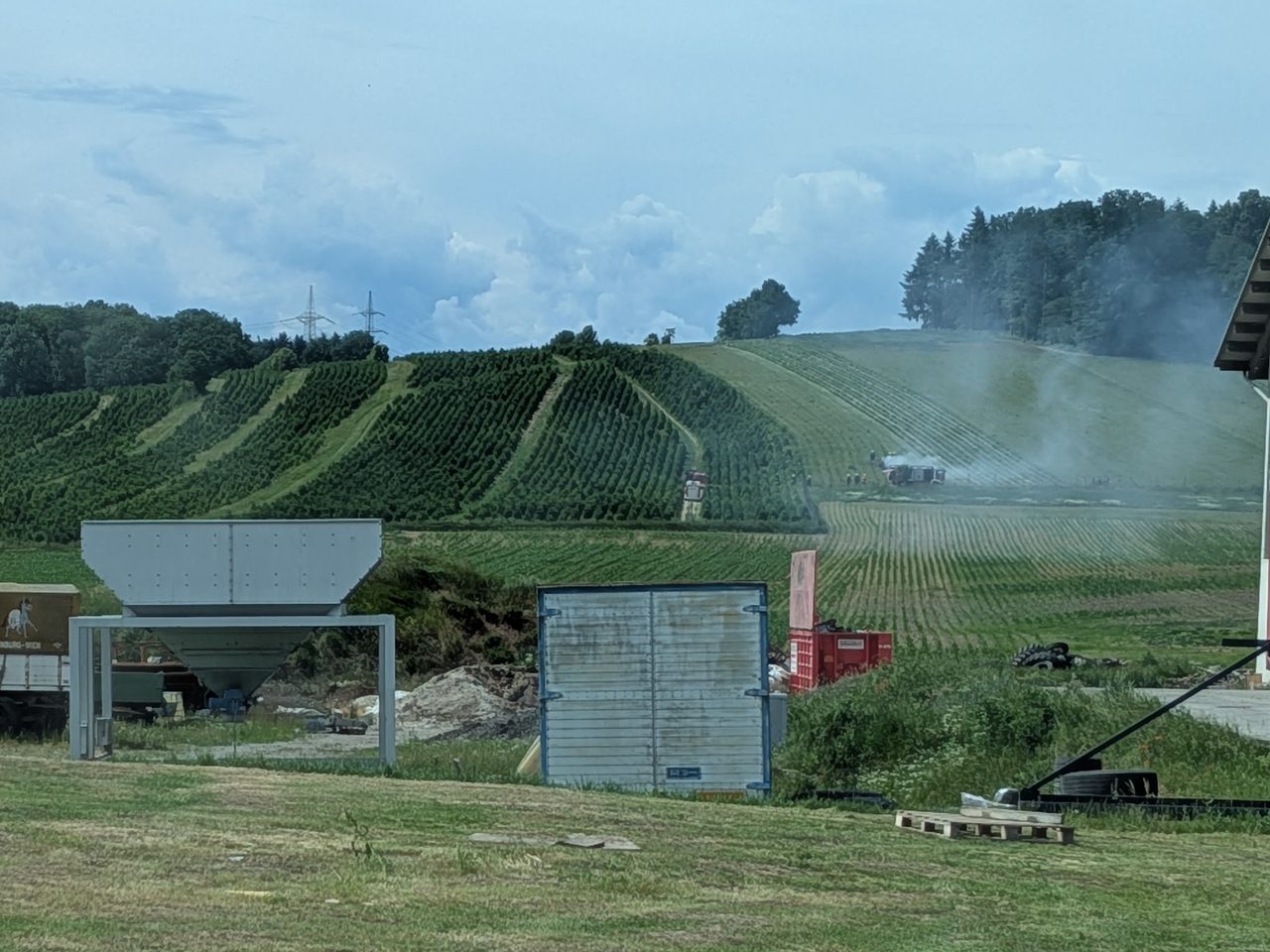 Fahrzeugbrand in Merking